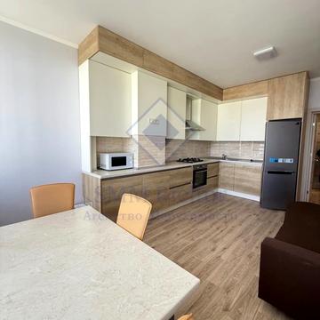 Юнацька вул., 21