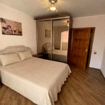 Вишняківська вул., 17