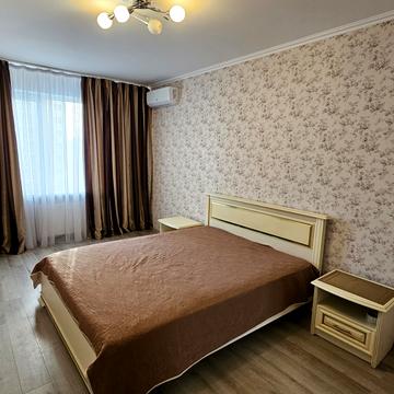 Бориса Гмирі вул., 12-Б