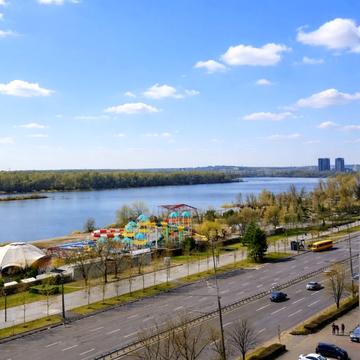 Набережна Перемоги вул., 50