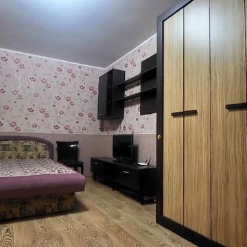 Олександра Мишуги вул., 1/4