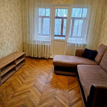 Вацлава Гавела бульв. (Івана Лепсе), 15