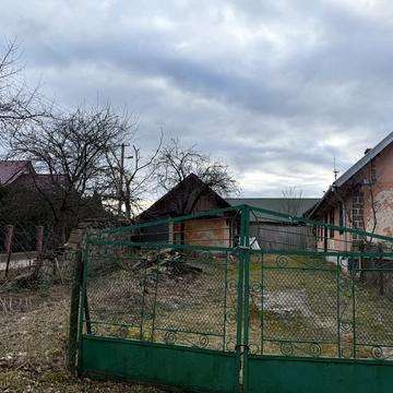 Острівська, 9