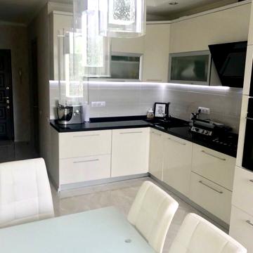 Добровольців вул. (Маршала Говорова), 10г