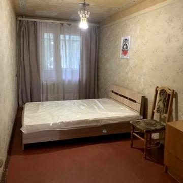 Бакинська вул., 37