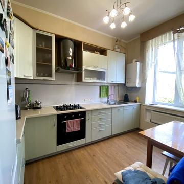 Степова вул., 17