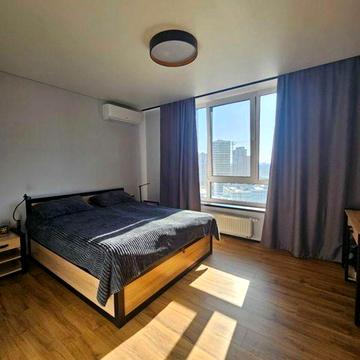 Всеволода Змієнка вул., 19