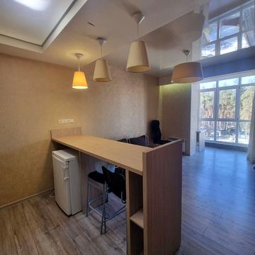 Полтавська вул., 64