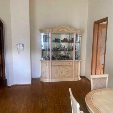 Михайлівська вул., 18-А