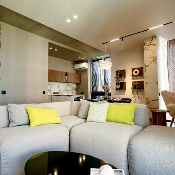 Салютна вул., 2к21