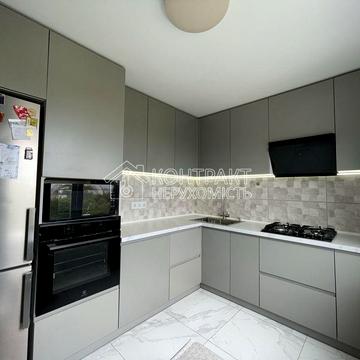 Тракторобудівників просп., 77