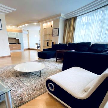 Старонаводницька вул., 13-А