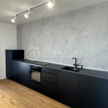 Князя Романа Мстиславича вул. (Генерала Жмаченка), 28