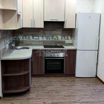 Миру пров., 7