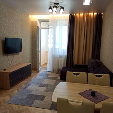 Варненська вул., 29