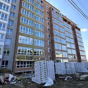 Степана Бандери вул., (Будинок)