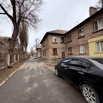 Аматорська вул., 63