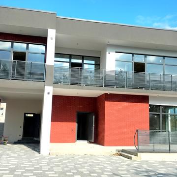 Янівська, 144