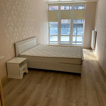 Вячеслава Чорновола просп. (), 16ж