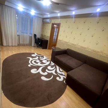 Академіка Білецького вул., 4