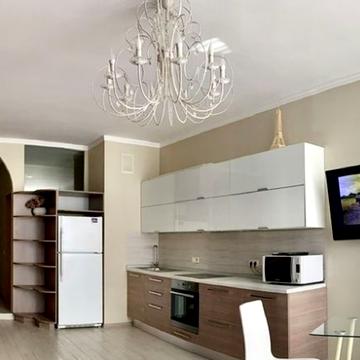 Аркадійське плато вул. (Гагаринське плато), 5/2