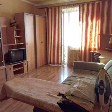 Драгоманова вул., 11