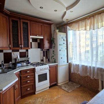 Володимира Вернадського вул., 32