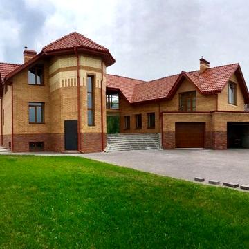 Центральна вул.