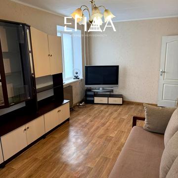 Державності вул., 24 к1