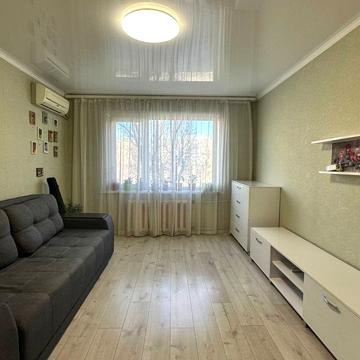 Героїв просп., 37