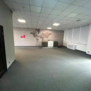 Академіка Андрія Сахарова вул., 36