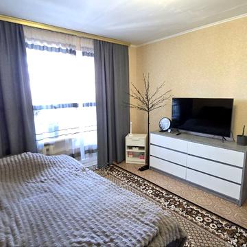 Романа Шухевича вул. (Курчатова), 2/1-Б