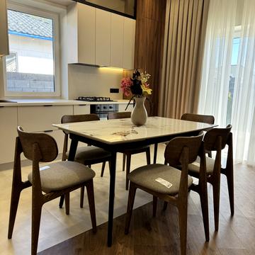 Молодіжна вул.