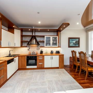 Князів Острозьких вул. (Московська), 37/2