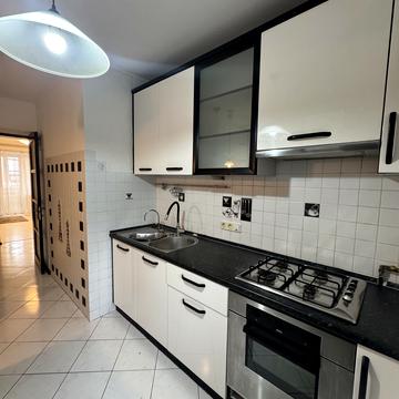 Академічна вул. (Піонерська), 5б