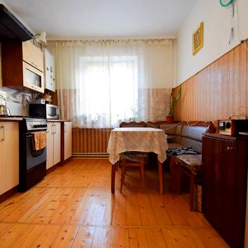 Володимира Лучаковського вул., 13