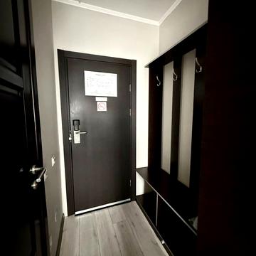 Луки Долинського вул., 4