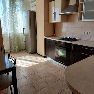 Євгена Чикаленка вул., 59к