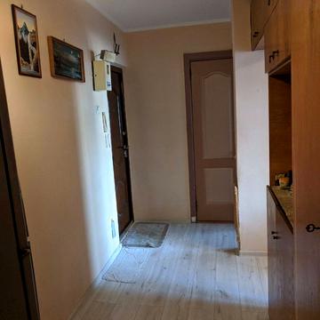 Героїв просп., 9