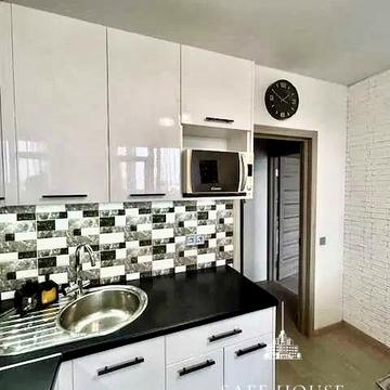 Чубинського вул., 8-В