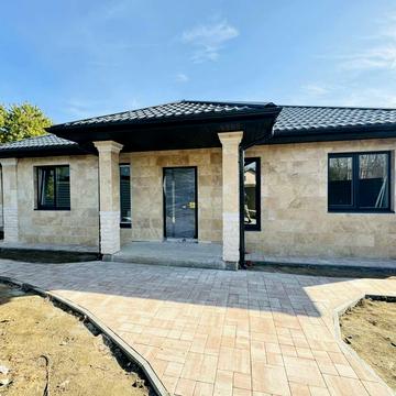 Лесі Українки вул.