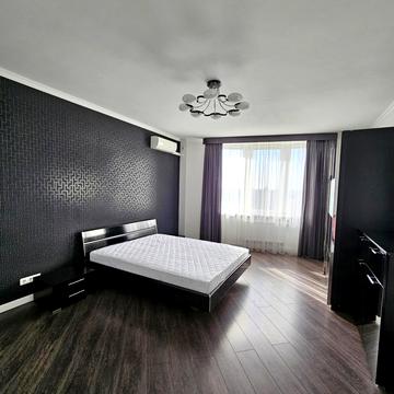 Валерія Лобановського просп., 150-Д