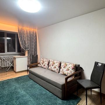 Набережна Перемоги вул., 140