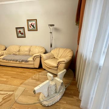 Панаса Мирного вул., 16/13