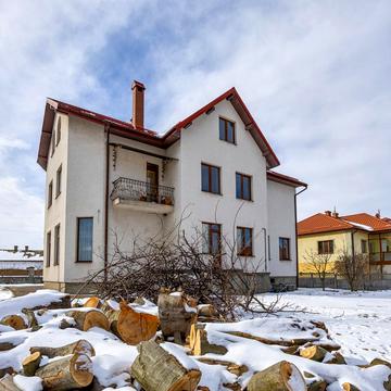 Івана Сірка вул., 2а