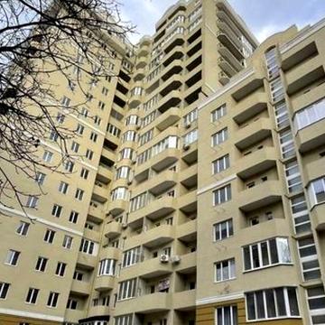 Сонячна вул., 4