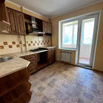 Сонячна Набережна вул. (Маршала Малиновського), 44