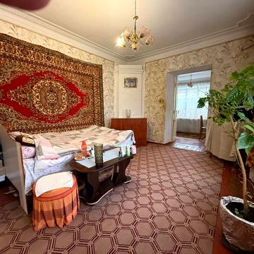 Естонська вул., 2