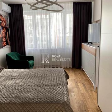 Берестейський просп. (Перемоги), 5-В