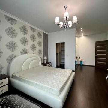 Євгена Коновальця вул., 124А